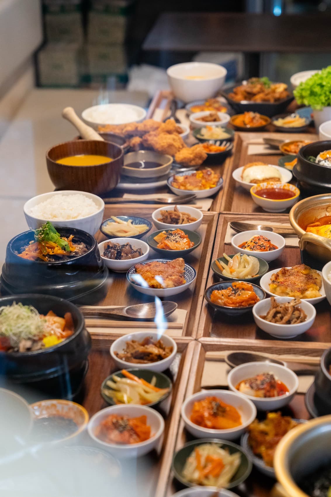 A full WATDA table with a main, rice, soup and banchan